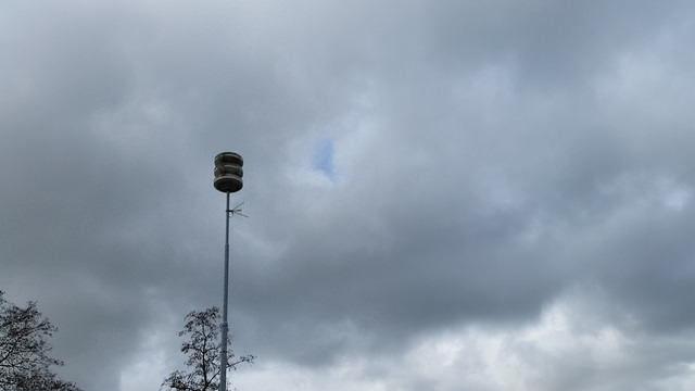 Luchtalarm-sirene bij SVI Zwolle Zuid