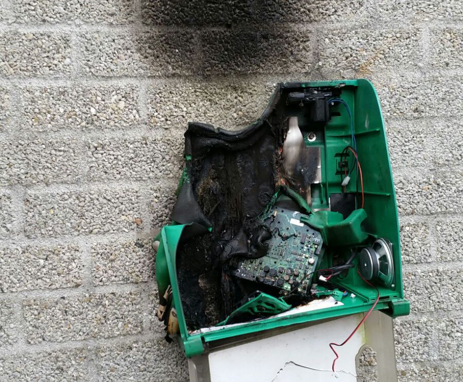 AED kast wederom getroffen door vandalisme