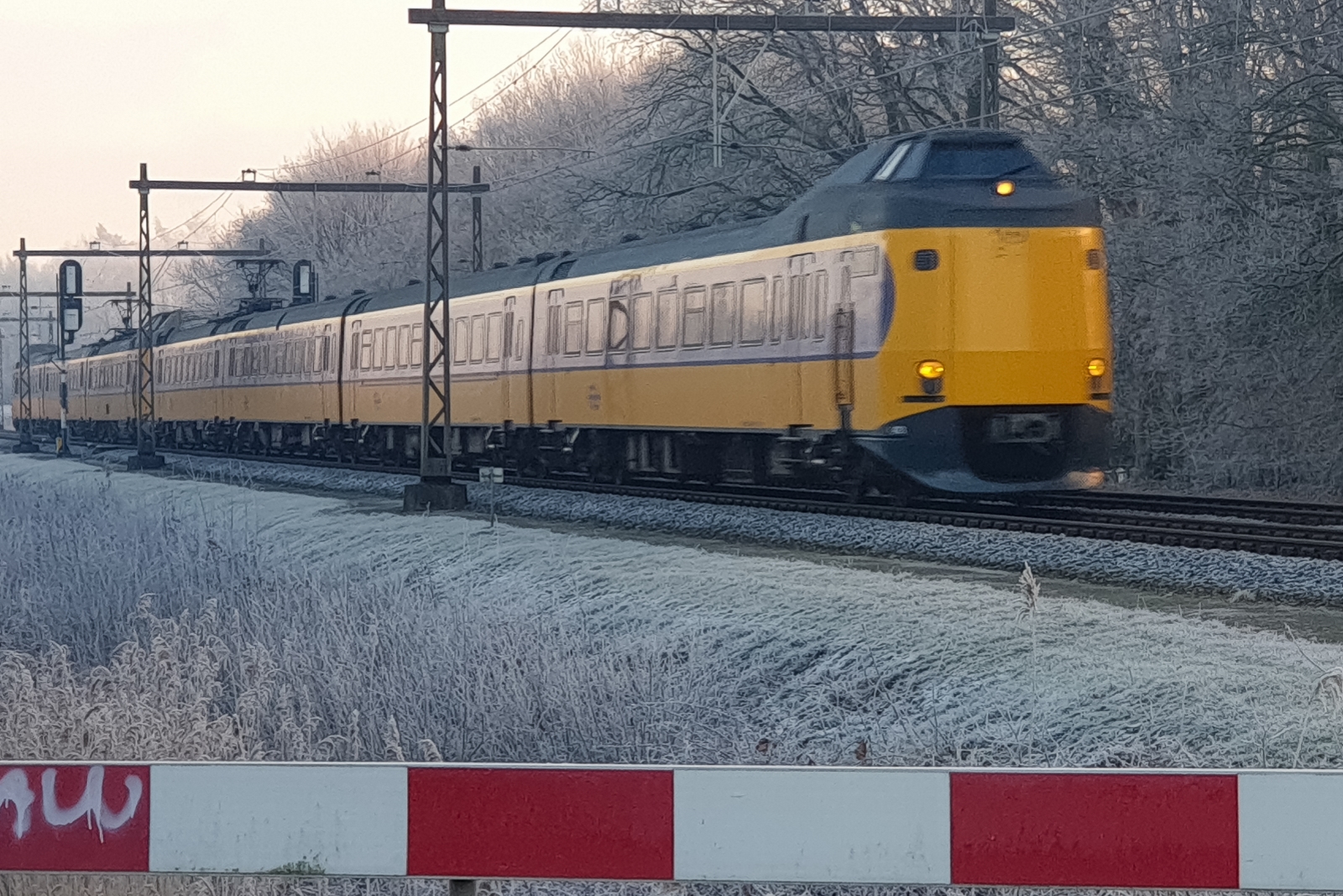 Rijp aan de bovenleiding: Zwolle – Leeuwarden