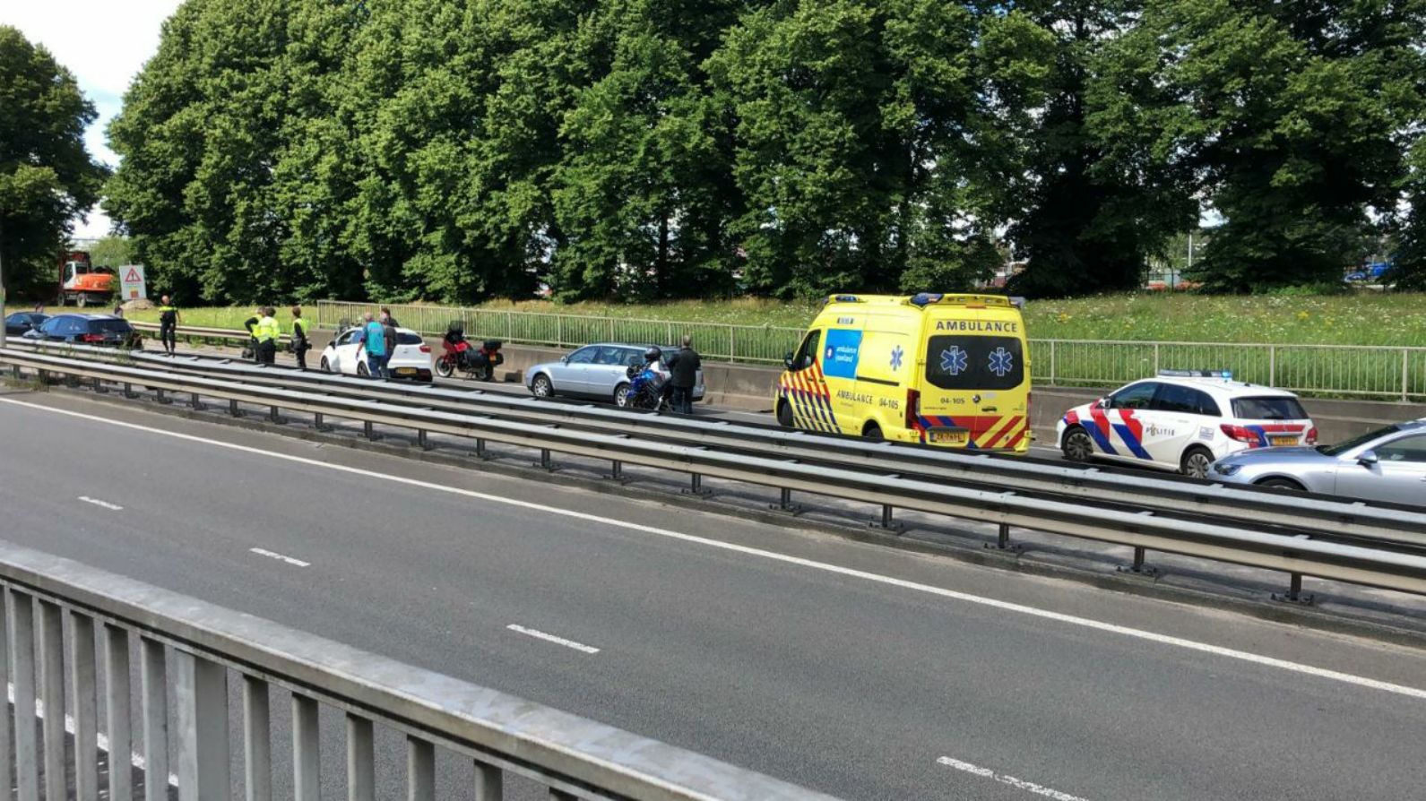 Ongeval IJsselallee veroorzaakt file.