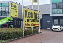 Kevins Vuurwerkhal in Zwolle op de Marslanden | Foto © RTV Focus