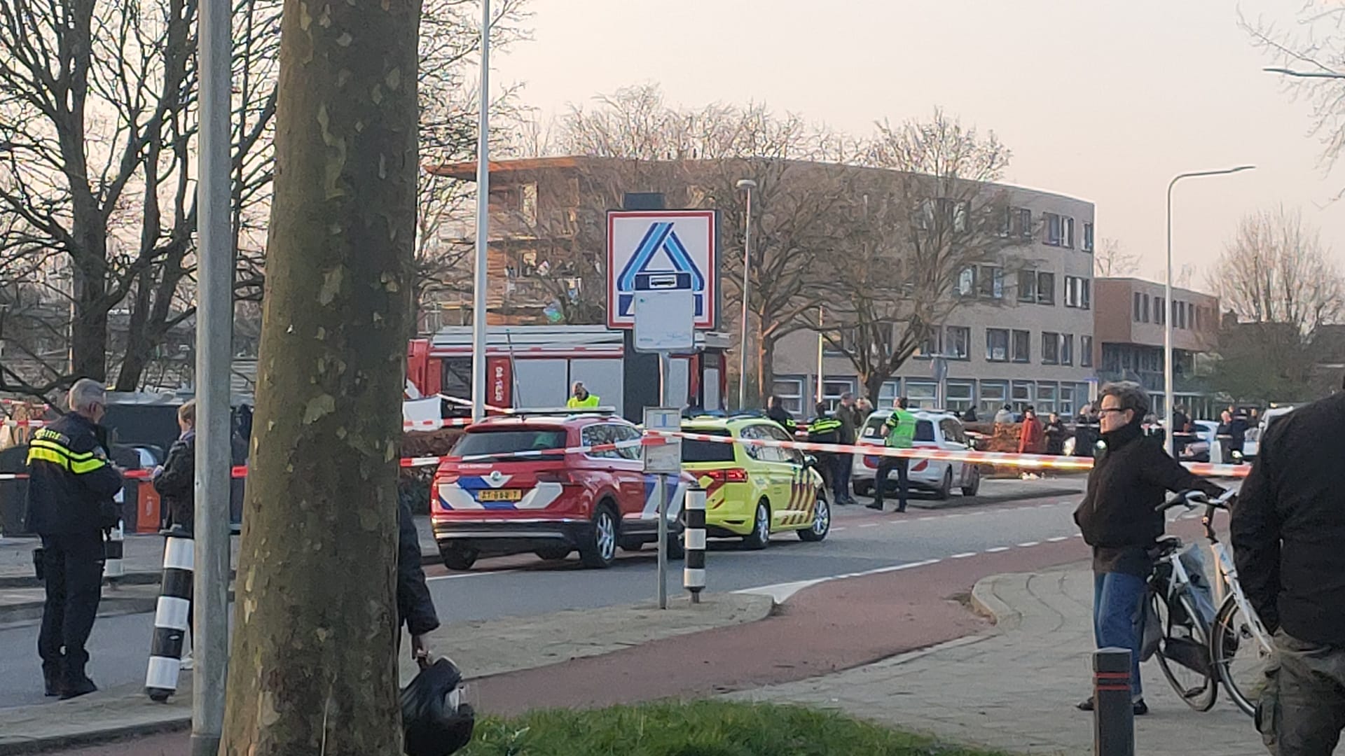 44-jarige man overleden bij schietincident op parkeerterrein Aldi Zwolle