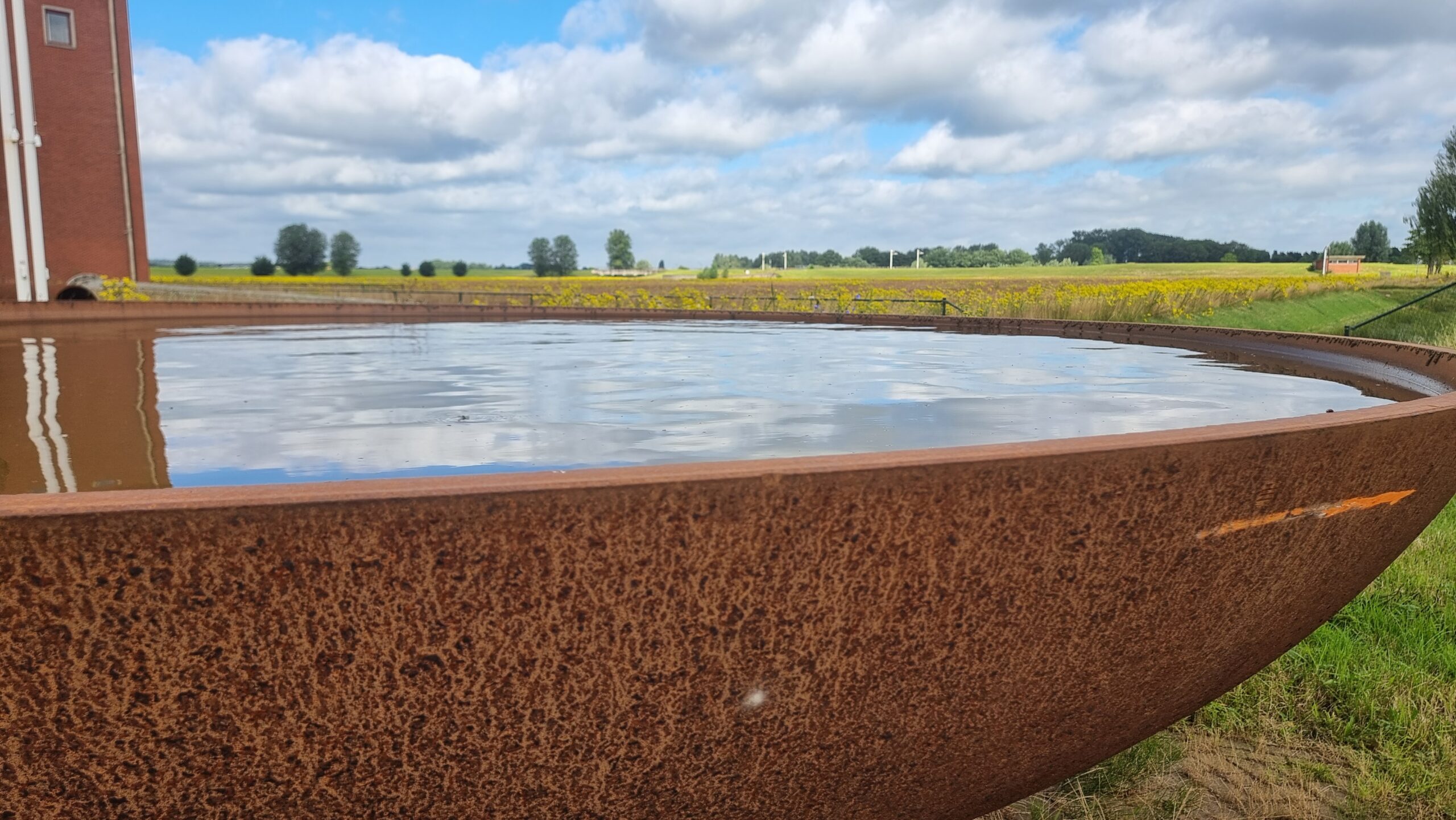 Kunst van Ronald A. Westerhuis op het terrein van de voormalige IJsselcentrale – Foto © RTV Focus Zwolle