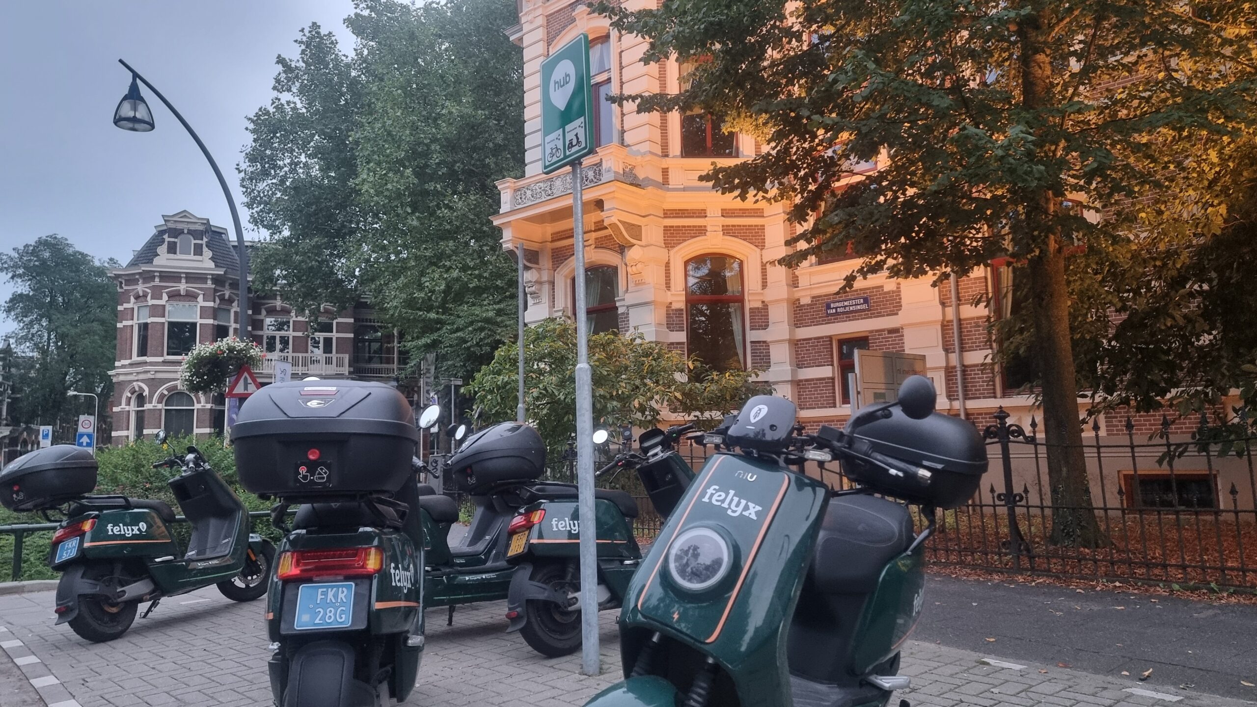 Lime wint strijd om deelfietsen in Zwolle; geen gegadigde voor deelscooters