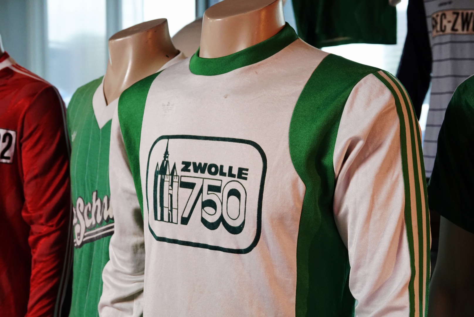 Shirt Zwolle 750 jaar te zien op de Open Dag van PEC Zwolle - Foto © Focus1