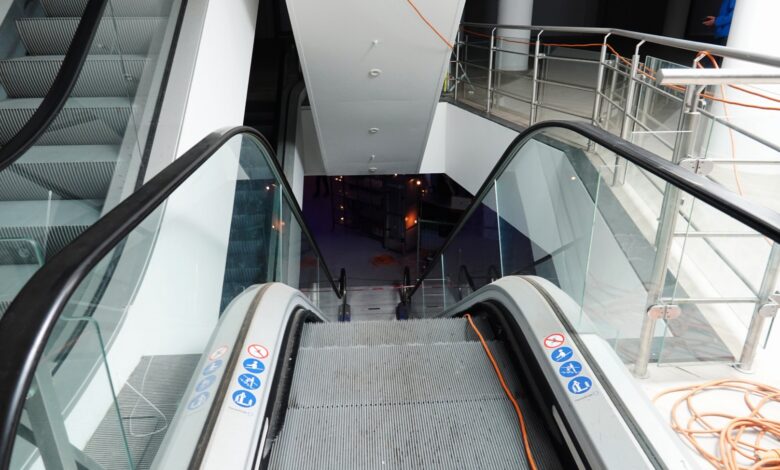 Roltrappen in het oude V&D pand in Zwolle - Foto © RTV Focus Zwolle