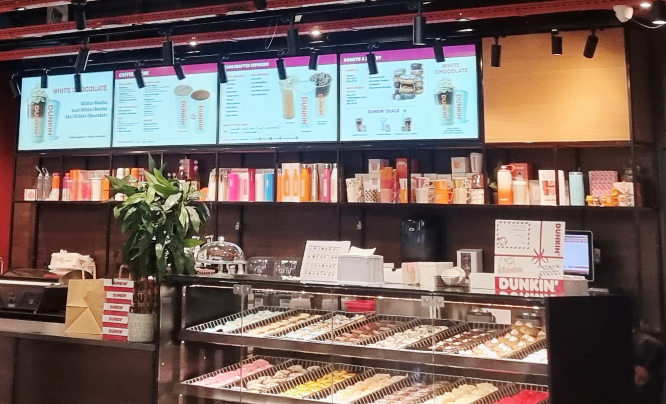 Dunkin komt op station Zwolle - Foto © RTV Focus Zwolle