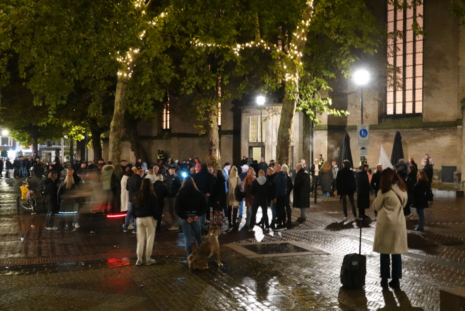 Het protest startte op het Grote Kerkplein © RTV Focus Zwolle 