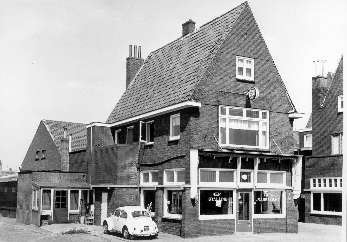 Oude kroegnamen keren terug op de kaart: gemeente eert verdwenen Veemarkt-horeca